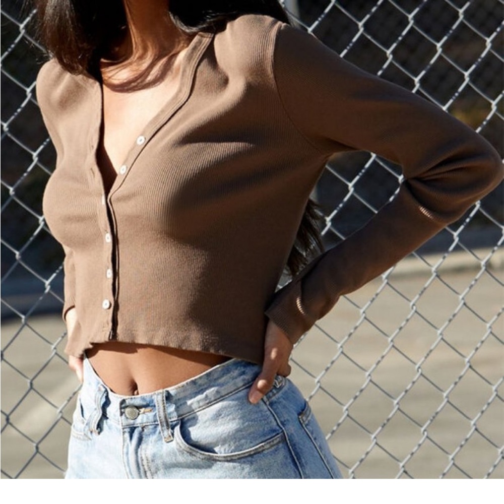 Brandy Melville Brown Ribbed Button-Up Long Sleeve Top
